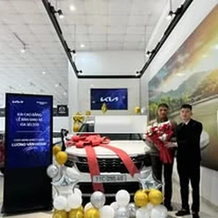 Kia Cao Bằng - Hoạt động giới thiệu xe và tư vấn trực tiếp.