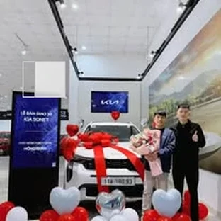 Kia Cao Bằng - Một buổi xem xe thực tế của khách hàng.